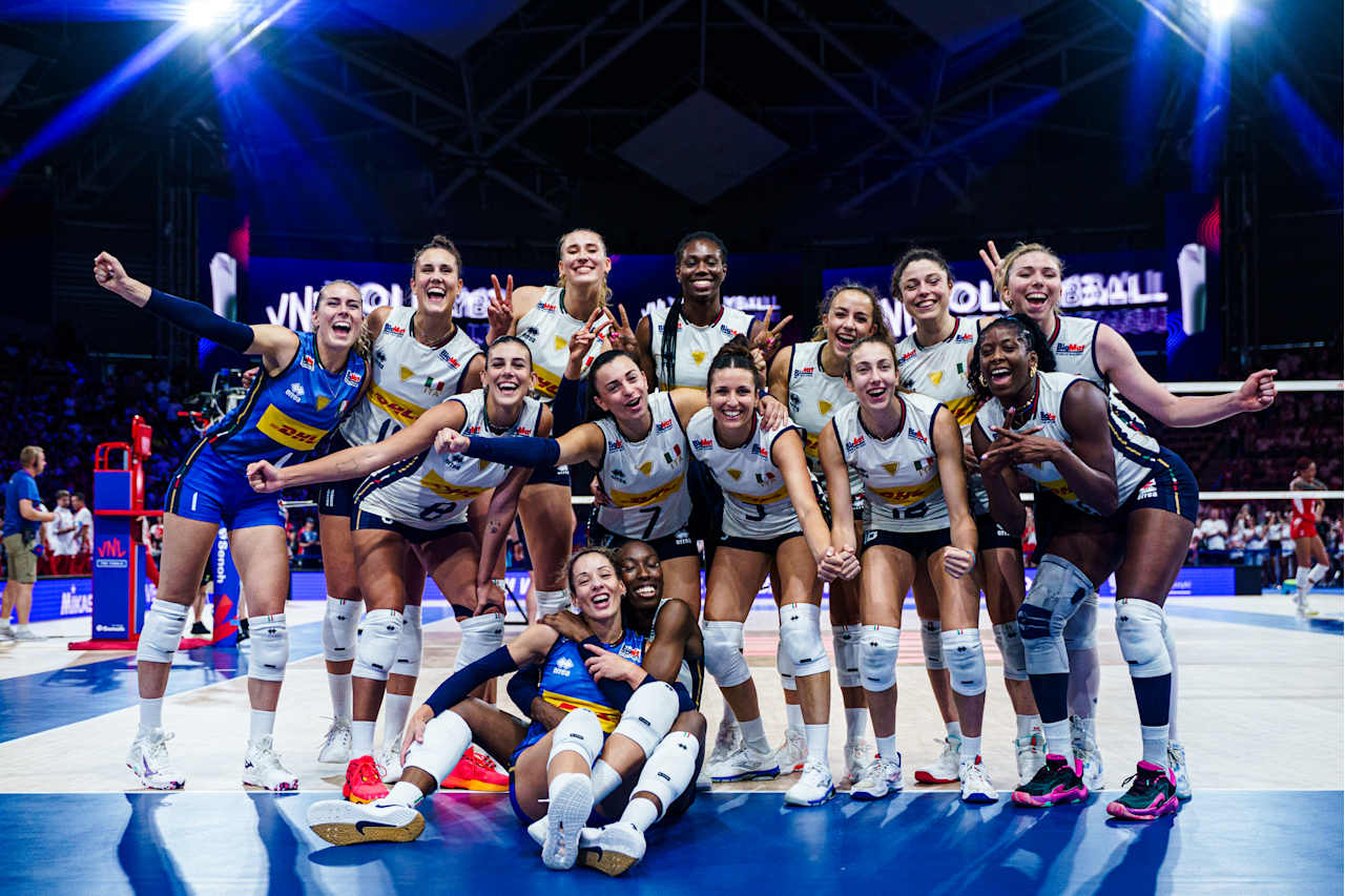 埃格努领衔, 意大利vs, 奥罗