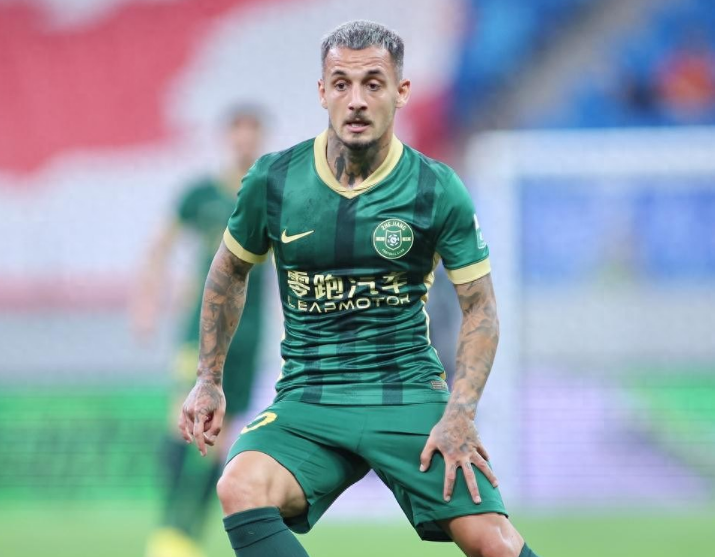 uVIQi, 马尼亚国家, 人的矛盾已