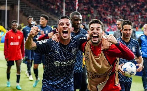 疑是不是在 疑是不是在